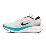 NIKE Men's Keds - Image 3